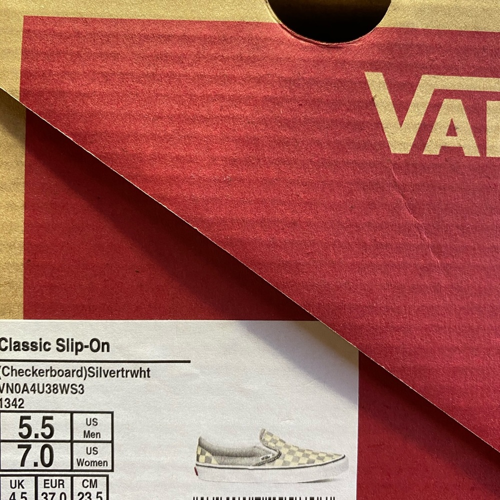 VANS Women’s Classic Checkered Slip On - Picture 10 of 10